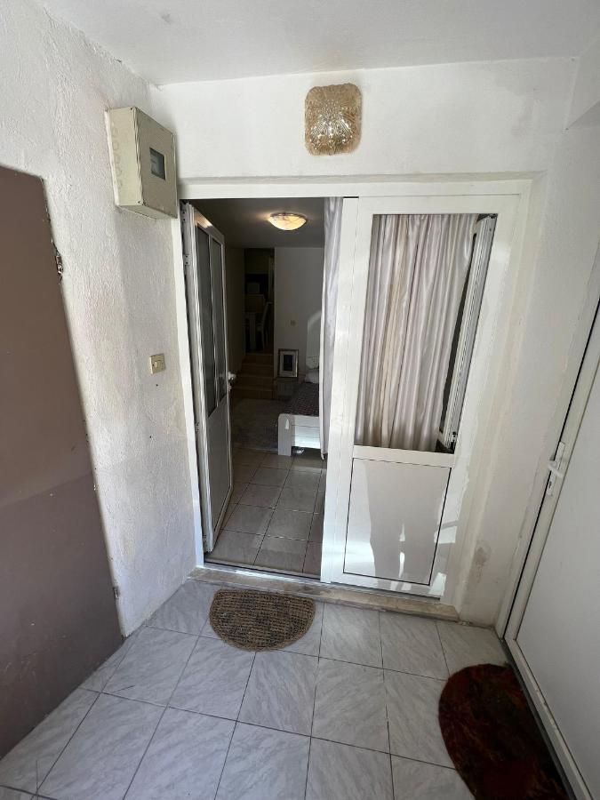 Old Town Apartment Nina 1 Split Exterior photo